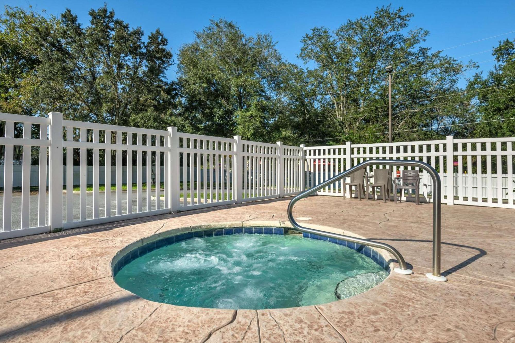 Comfort Suites Ocala North Bagian luar foto