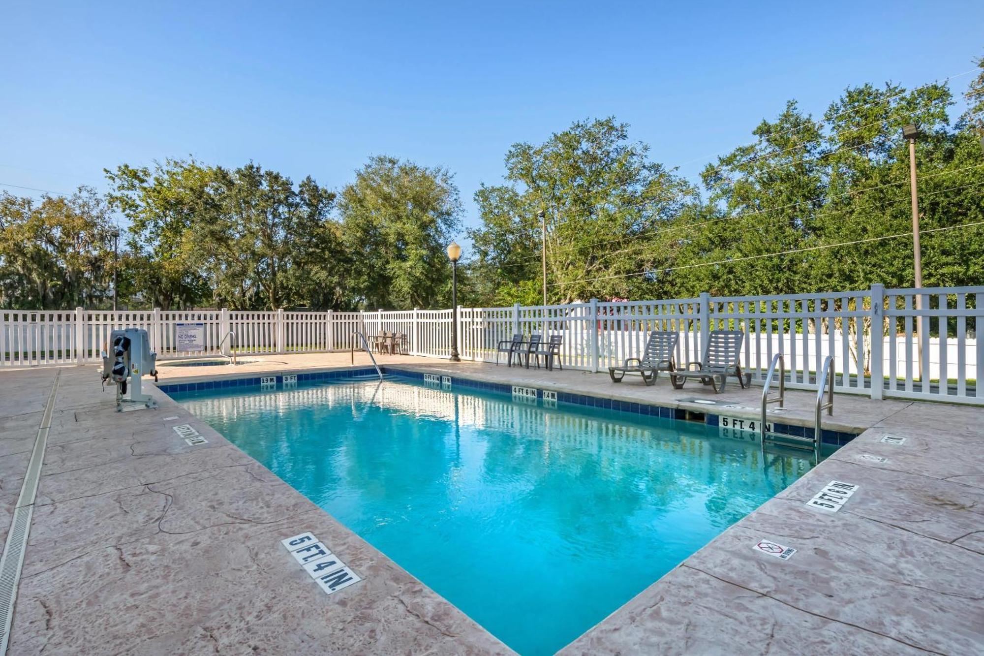 Comfort Suites Ocala North Bagian luar foto